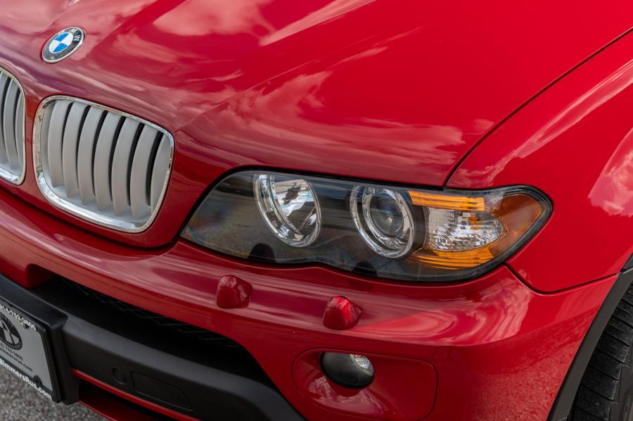Детали экстерьера BMW X5 4.8is (E53) 2004 года  (NA) (фото 13 из 104)